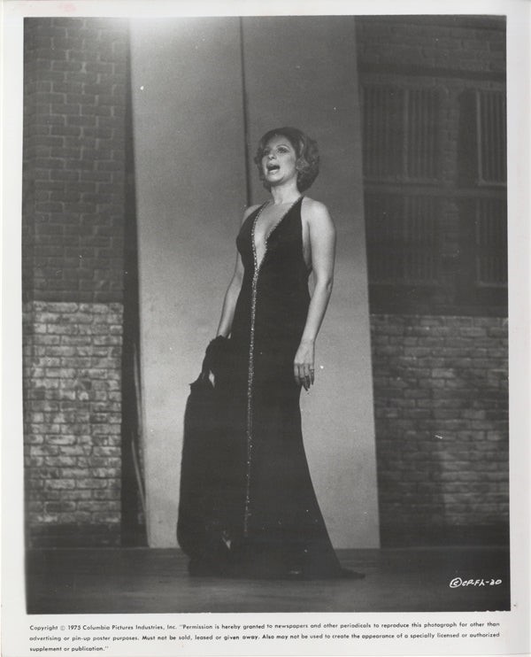 Barbra Streisand Funny Lady Original 8×10 Photo Fanny Brice Singing on stage