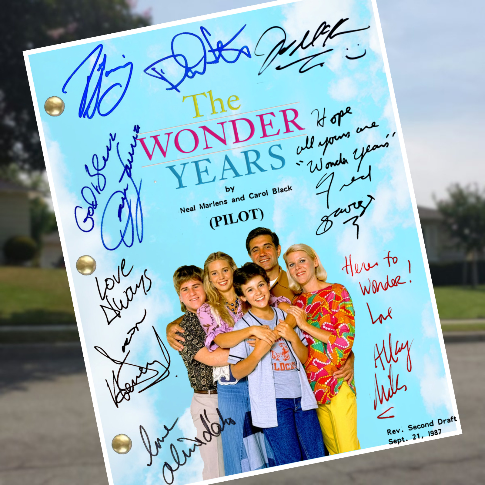 The Wonder Years Pilot Script Autograph Reprint & 8X10 Glossy Fred Savage