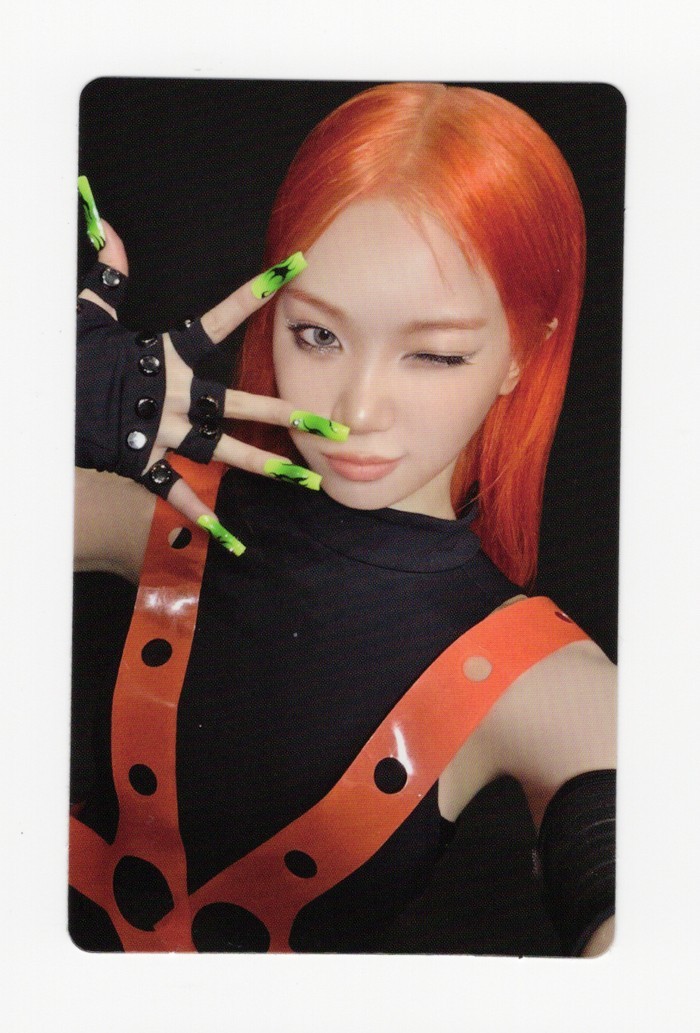 LE SSERAFIM – 1st Single SPAGHETTI [WEVERSE] LUCKY DRAW EXCLUSIVE PHOTOCARD