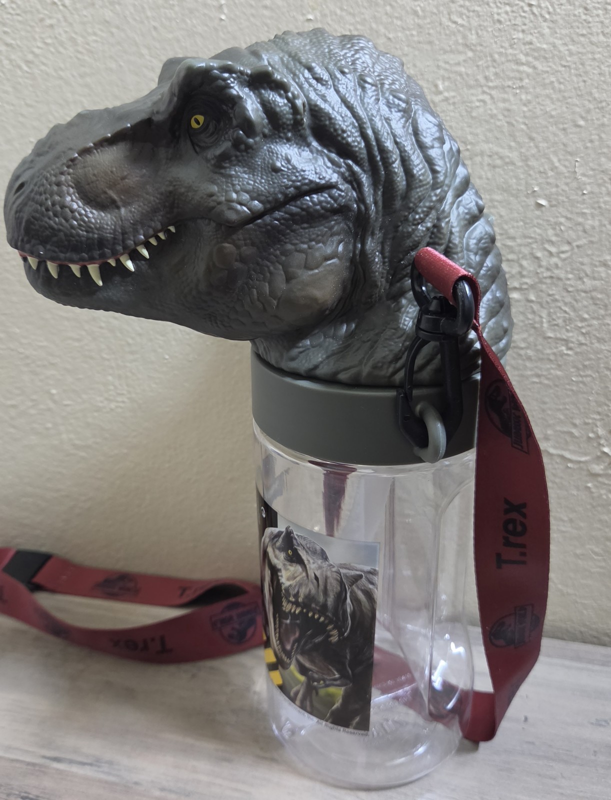 Cineworld Limited Edition JURASSIC WORLD: REBIRTH T-Rex Cup/waterbottle, NEW