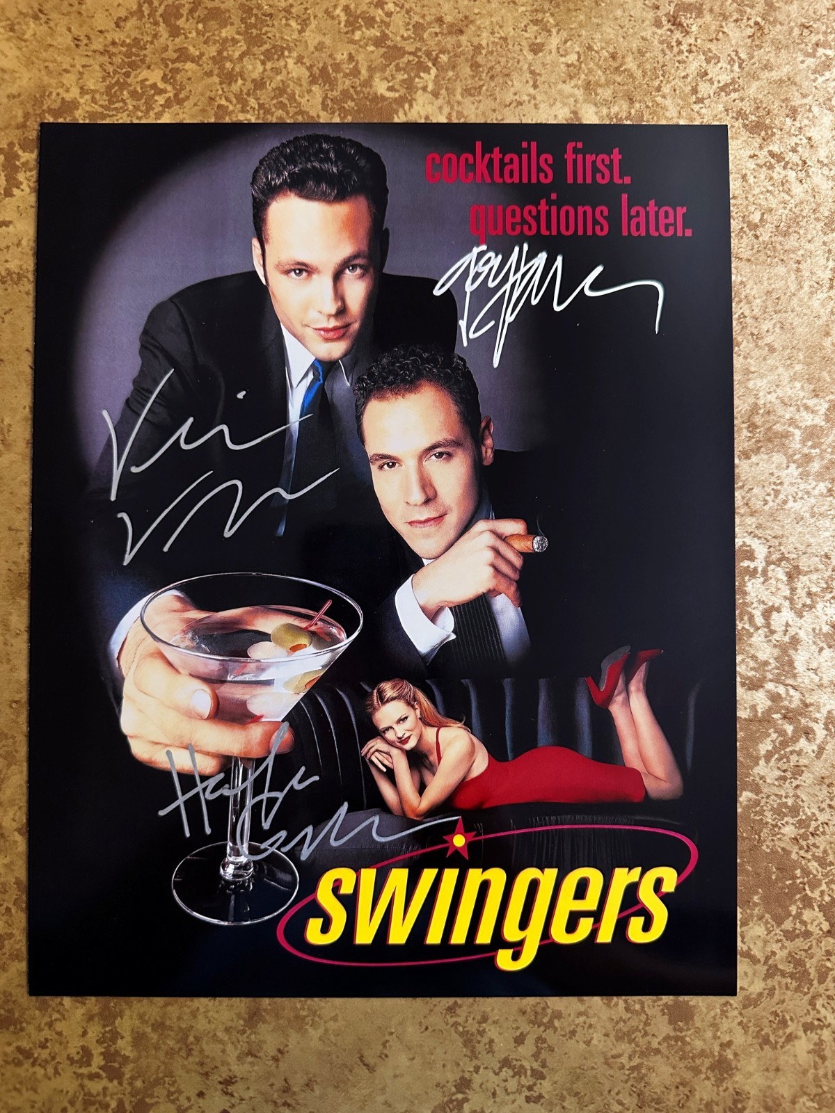 🍸 Swingers Signed 8×10 Cast Photo Favreau Vince Vaughn COA