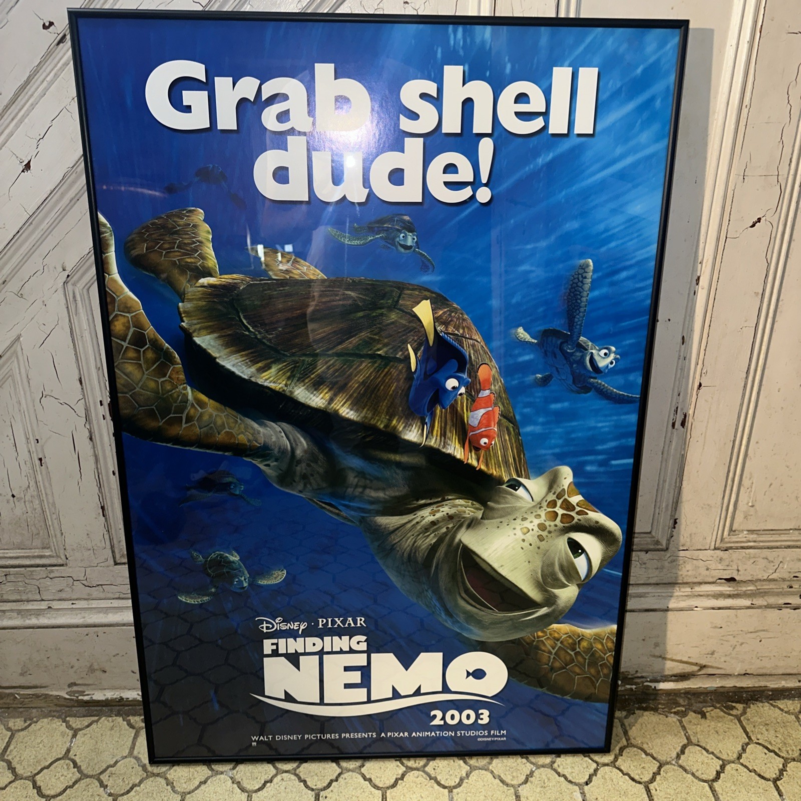 FINDING NEMO MOVIE POSTER Grab Shell Dude ORIGINAL RARE FRAMED 27×40 DISNEY