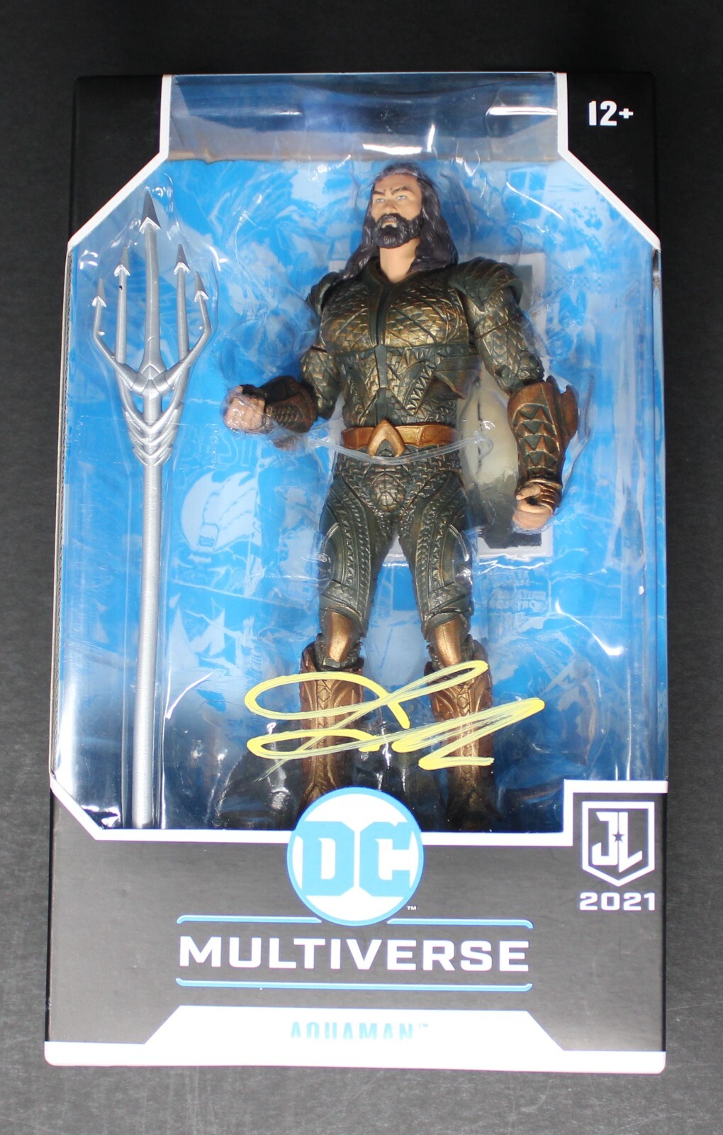 DC MULTIVERSE, Aquaman FIGURE – JASON MOMOA Signed, Redtooth certified