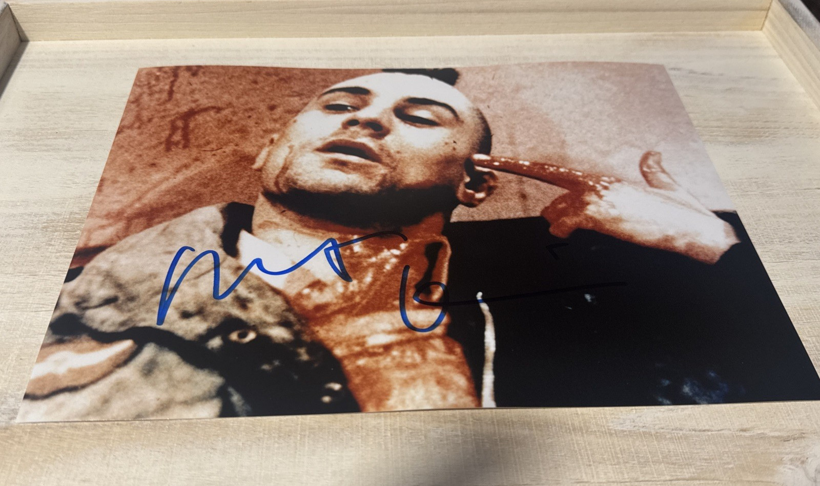 Robert De Niro Signed 8×10 “Taxi Driver” Authentic Autograph w/COA Hologram !!