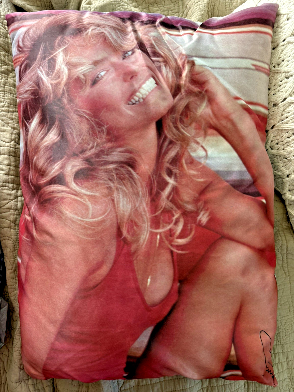 1976 FARRAH FAWCETT Silk Screen Swim Suit PILLOW 15.5″ x 21.5″ Pro Arts Inc.