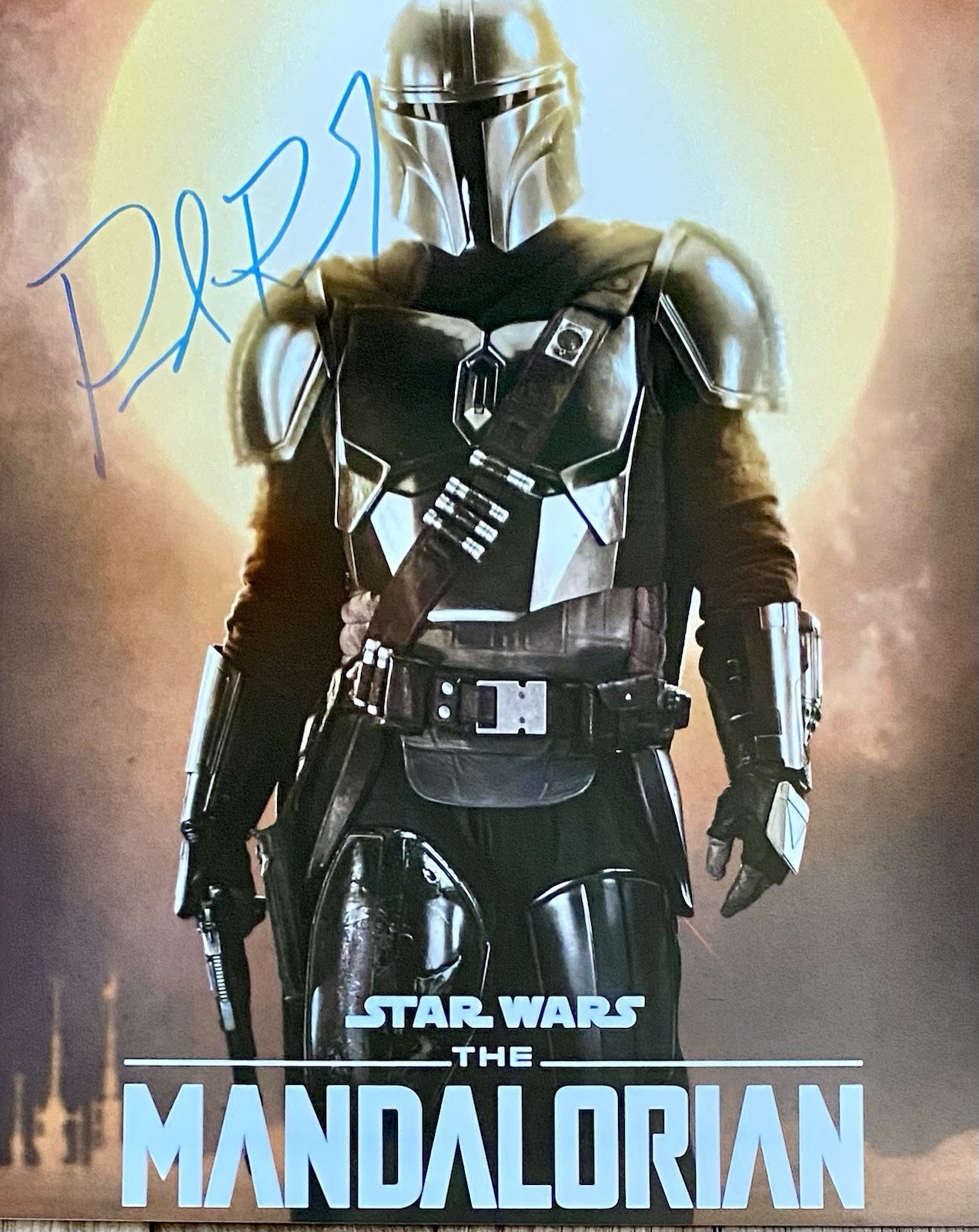 PEDRO PASCAL AUTOGRAPHED THE MANDALORIAN STAR WARS 8X10 PHOTO – BABY YODA