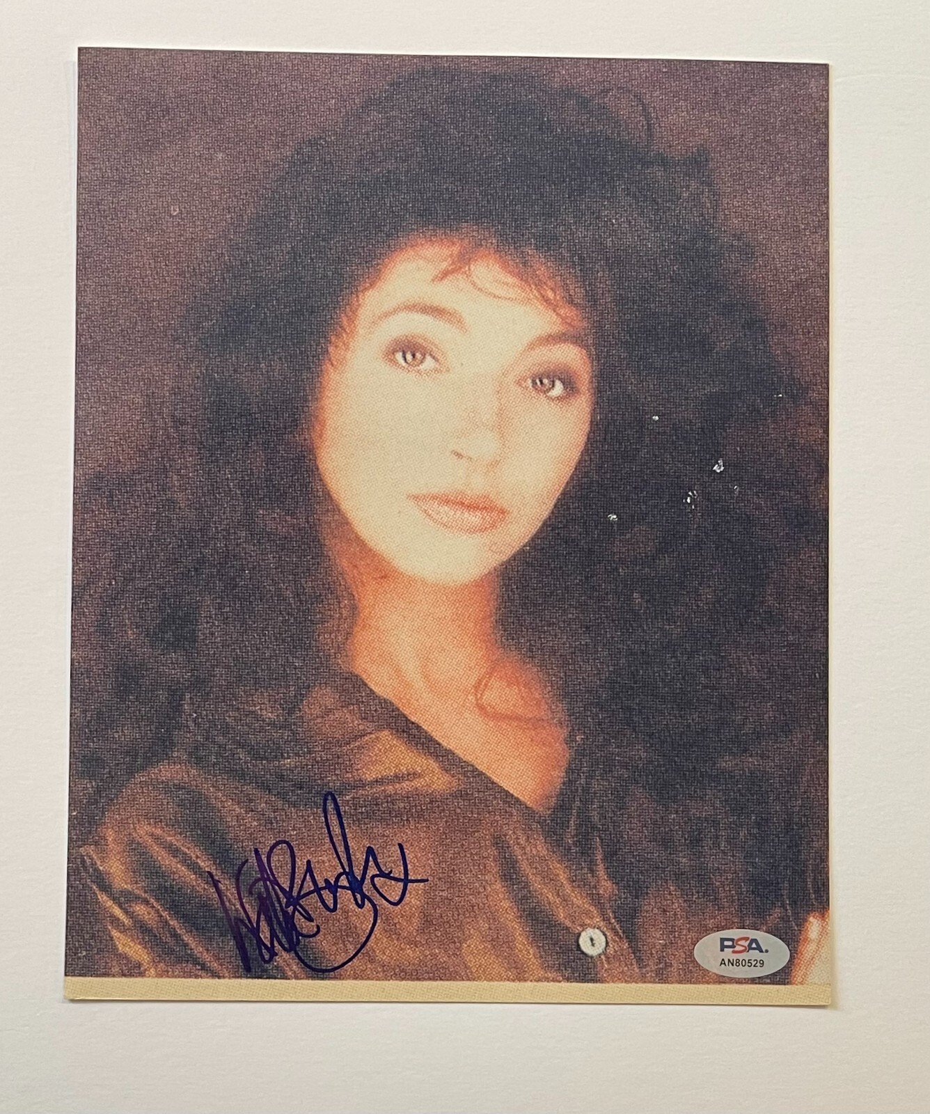 KATE BUSH SIGNED AUTOGRAPHED 8X10 PHOTO RUNNING UP THAT HILL PSA COA D