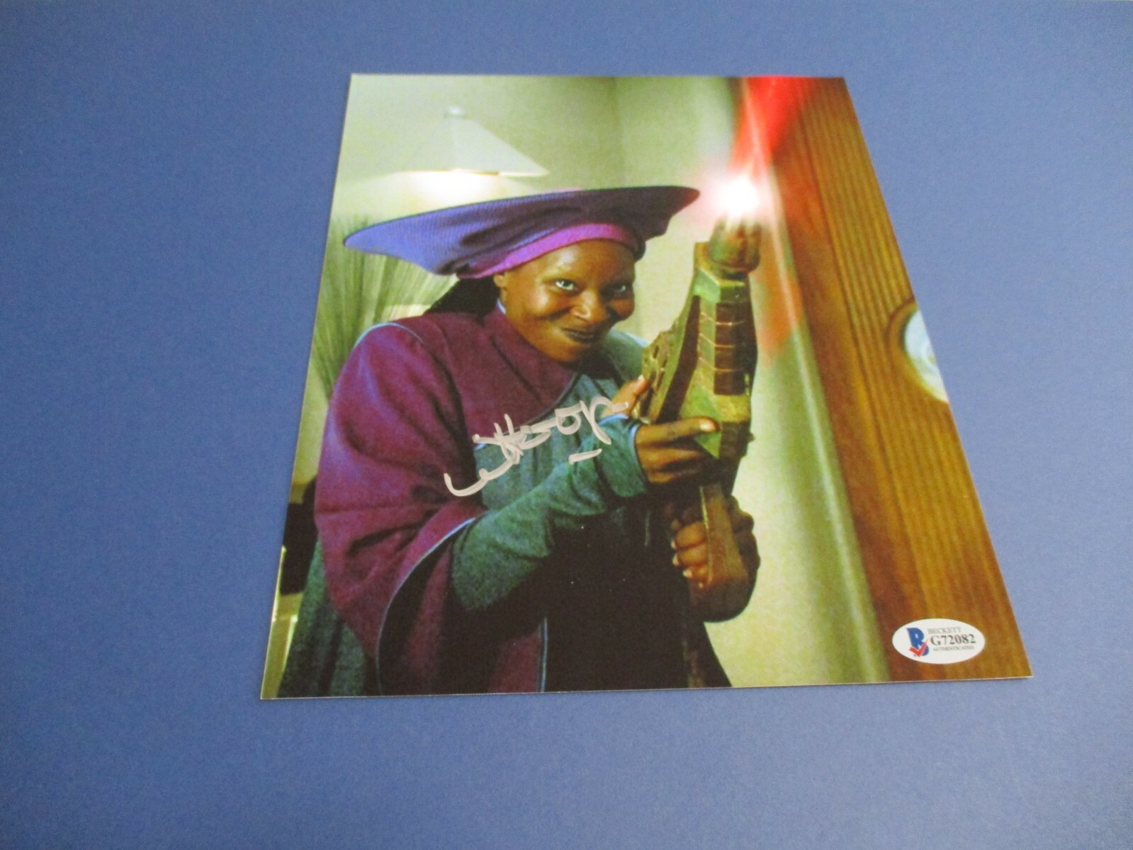 Whoopi Goldberg “Guinan DS9” Autographed Signed 8×10 Photo Beckett #G72082
