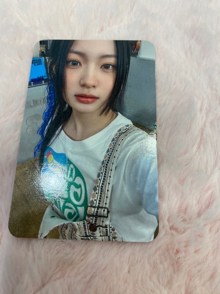 KIIIKIII UNCUT GEM 1ST EP ALBUM SOUNDWAVE OFFICIAL PHOTOCARD POB CARD 3