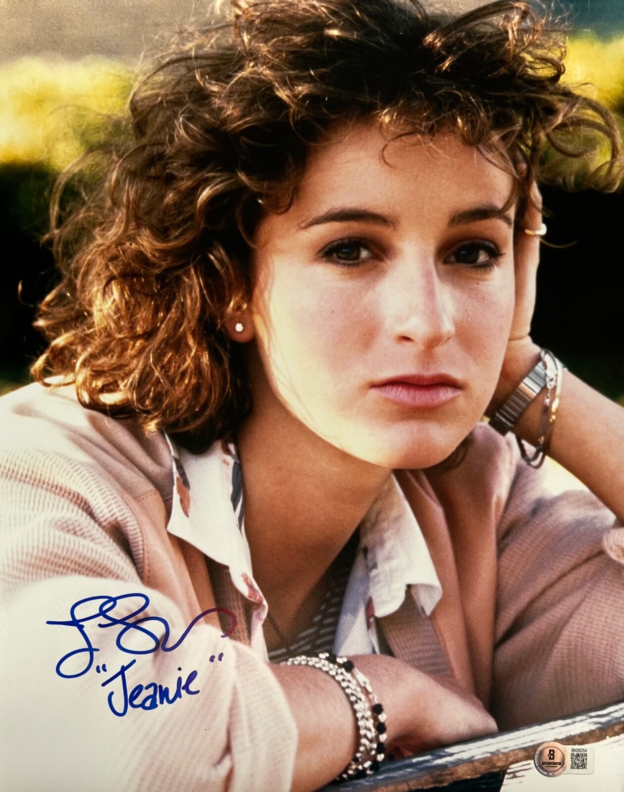 Jennifer Grey JEANIE Autographed Signed FERRIS BUELLER 11×14 Photo Beckett BAS