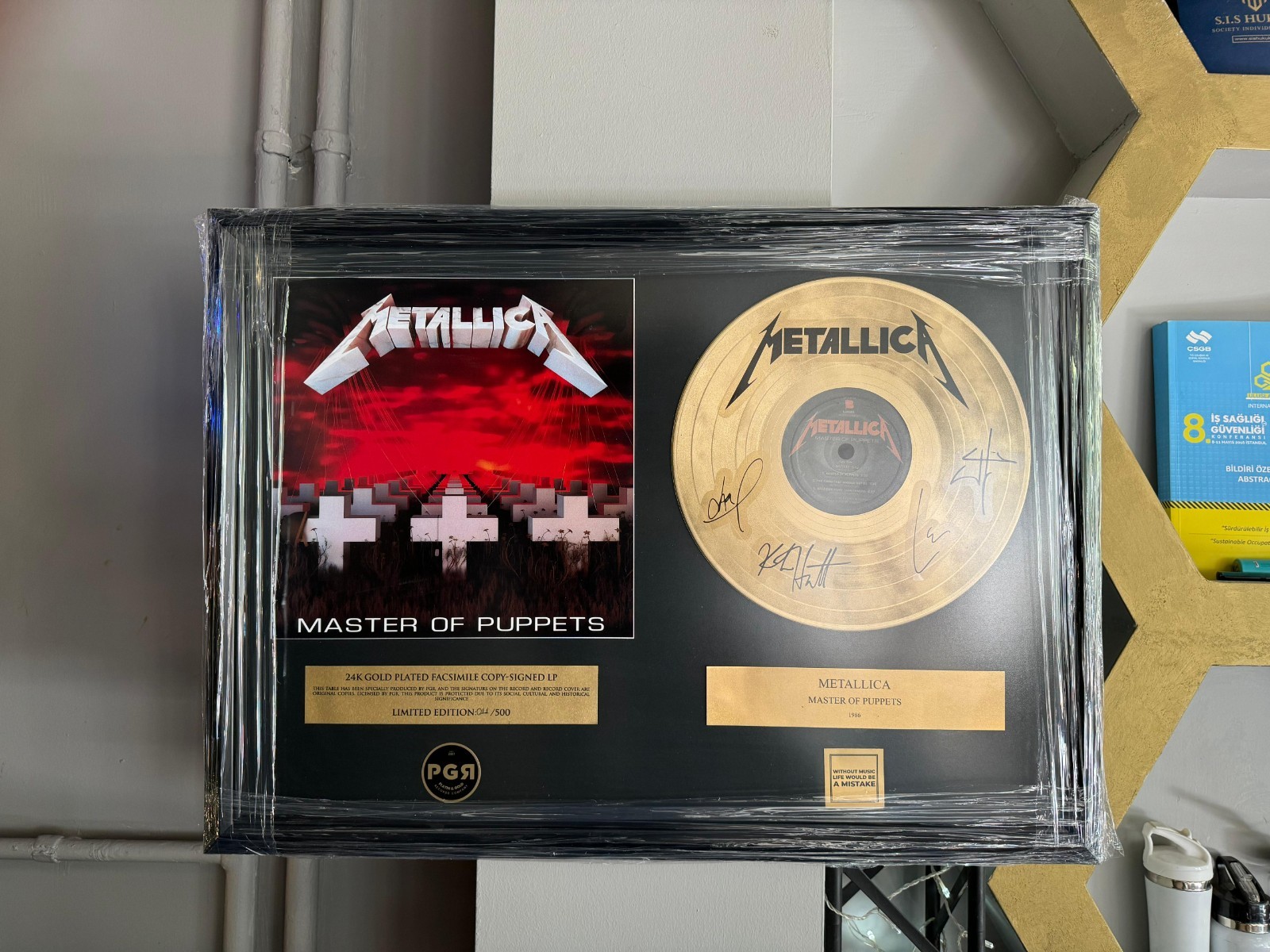 Copy Signed LP Vinyl – Pulp Fiction – Memorabilia Gift | PGR