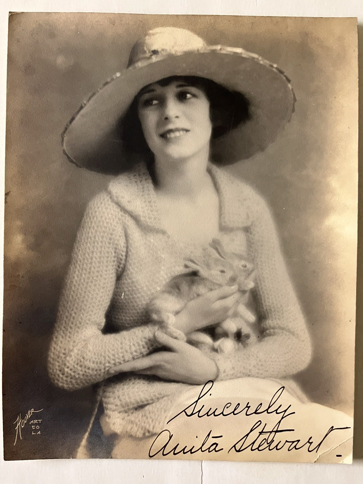 Early 1900’s Anita Stewart Moviestar/actress Original Signature On Hoover Photo.