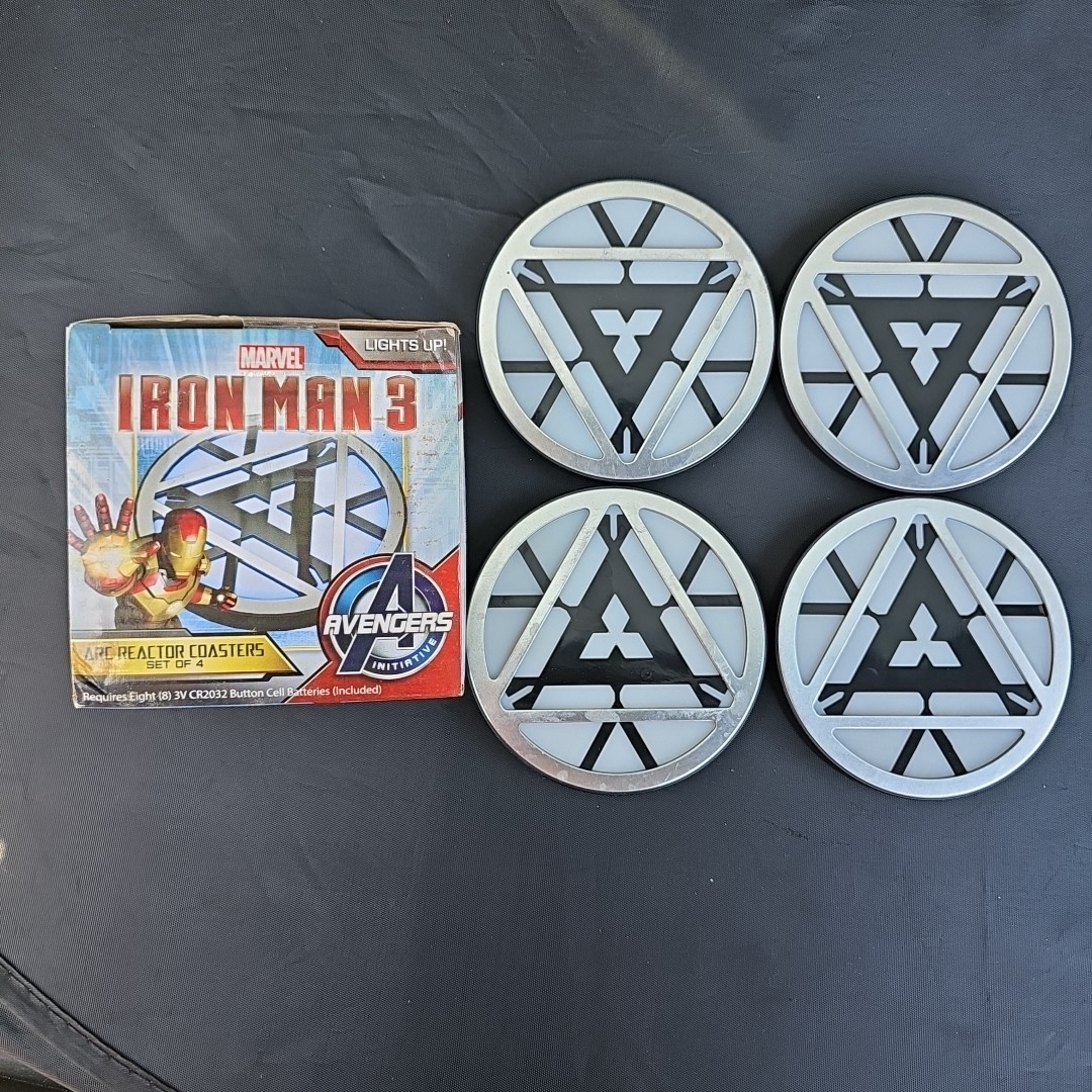 Iron Man 3 Arc Reactor Coasters Set Of 4 Marvel Think Geek Tested Lights Up