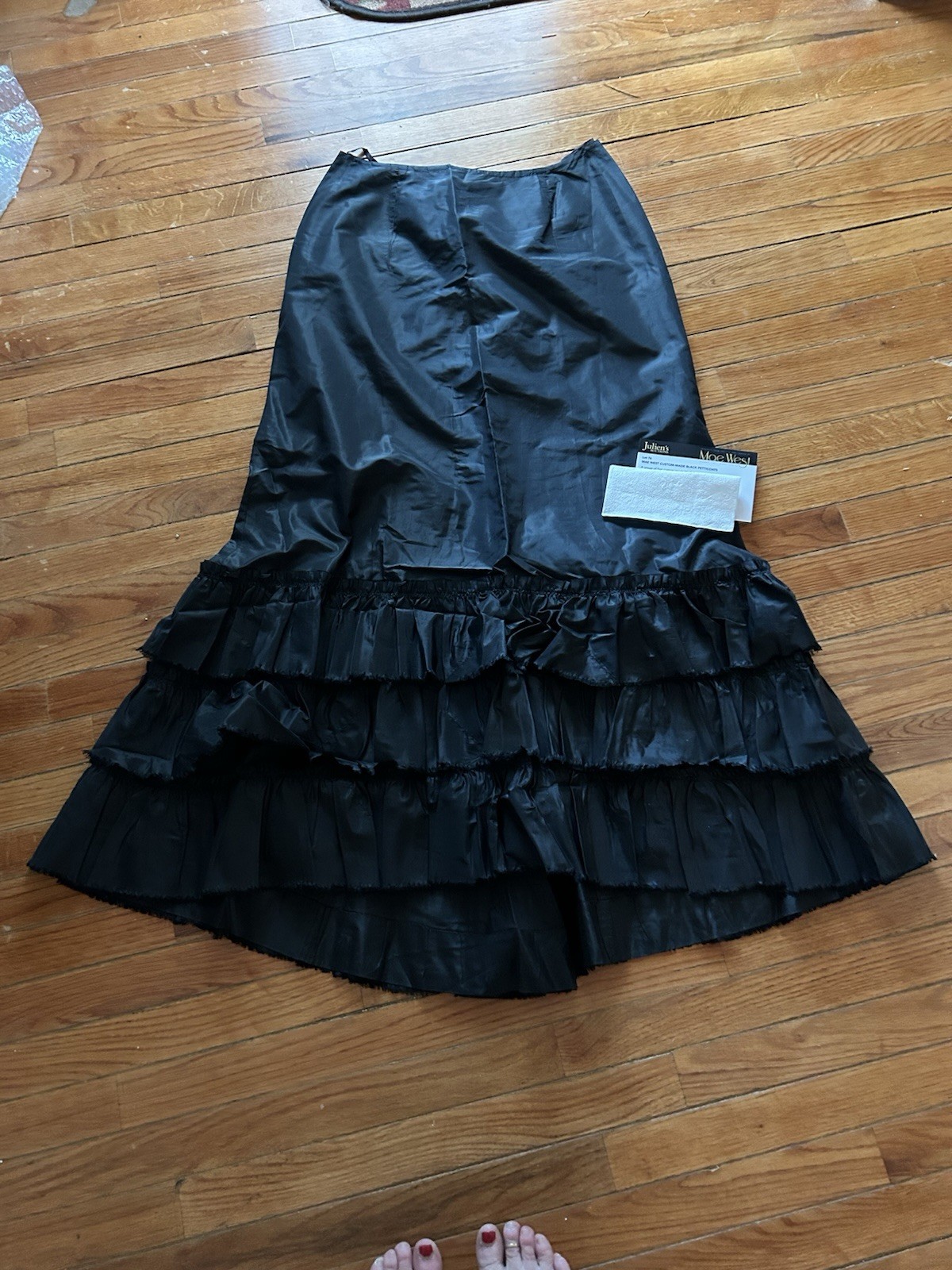 MAE WEST CUSTOM MADE PETTICOAT WITH COA 38x28x38, Size 18 Black Taffeta