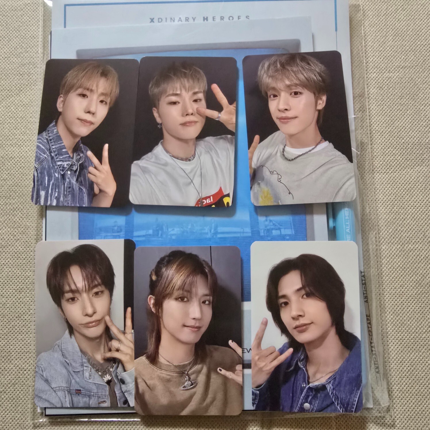 Xdinary Heroes JYP ENT CONCERT CLOSED b ETA : V6.4 MD DIARY CONTENTS & PHOTOCARD