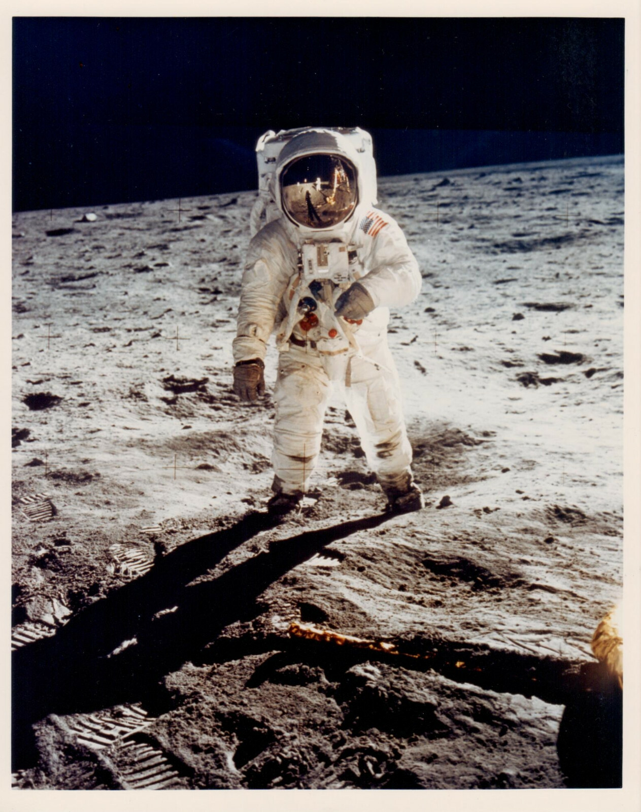 Neil Armstrong, Buzz Aldrin at Lunar Module Apollo 11 Vintage NASA 8×10 photo