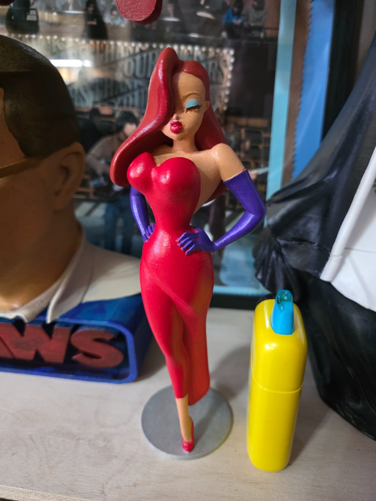 Roger Rabbit’s Jessica Rabbit figurine cult classic movie memorabilia