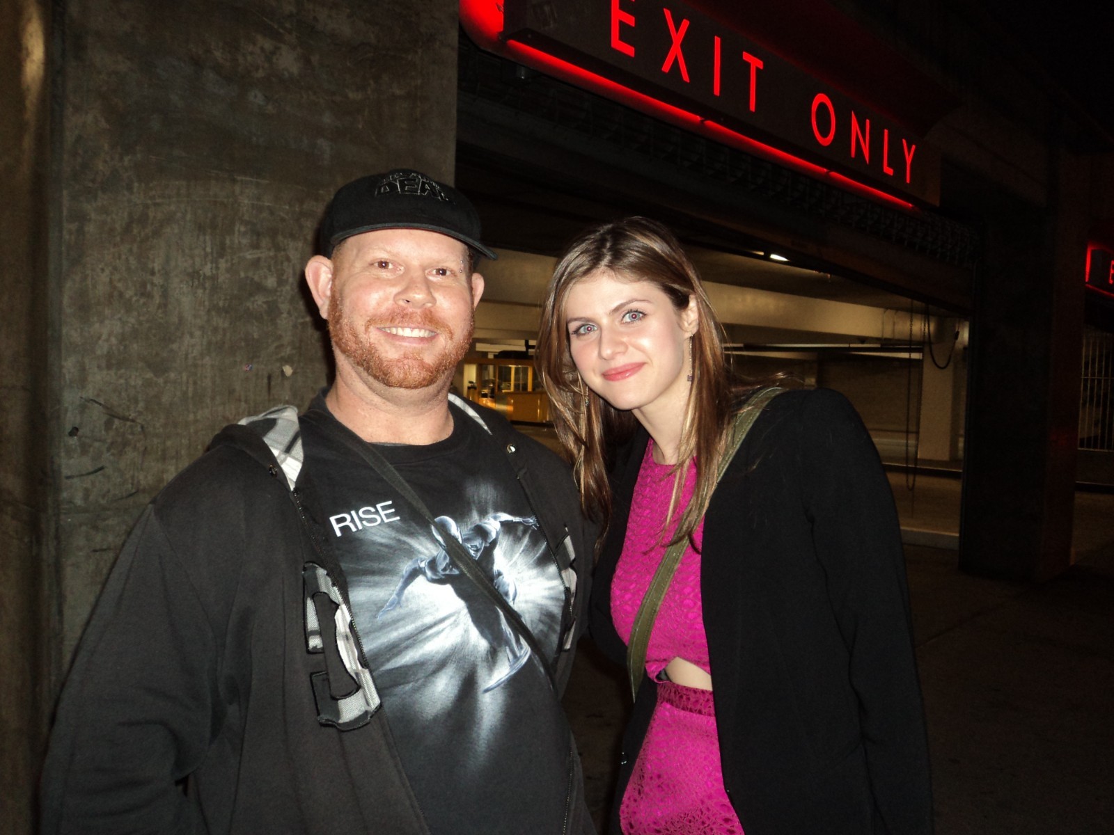 Alexandra Daddario Texas Chainsaw matted signed index card with photo 11×17 #1