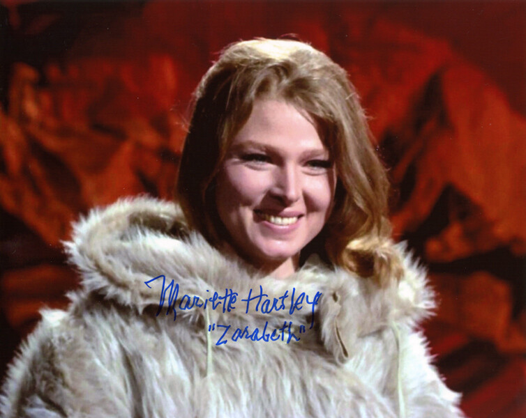 MARIETTE HARTLEY SIGNED 8×10 PHOTO ZARABETH STAR TREK TOS VERY RARE BECKETT BAS