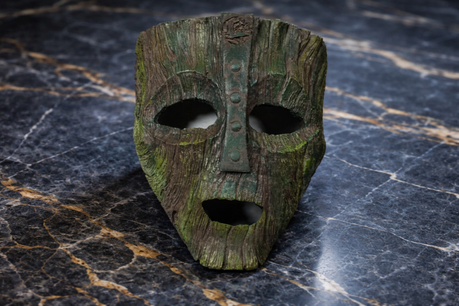 1:1 Green Loki Style Mask Replica Wearable Movie Inspired Cosplay New