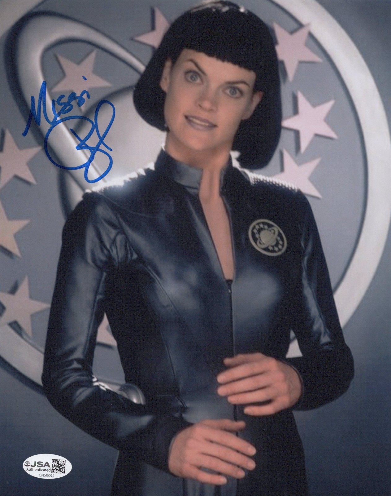Galaxy Quest – Laliari 8×10 photo signed by Missi Pyle JSA COA