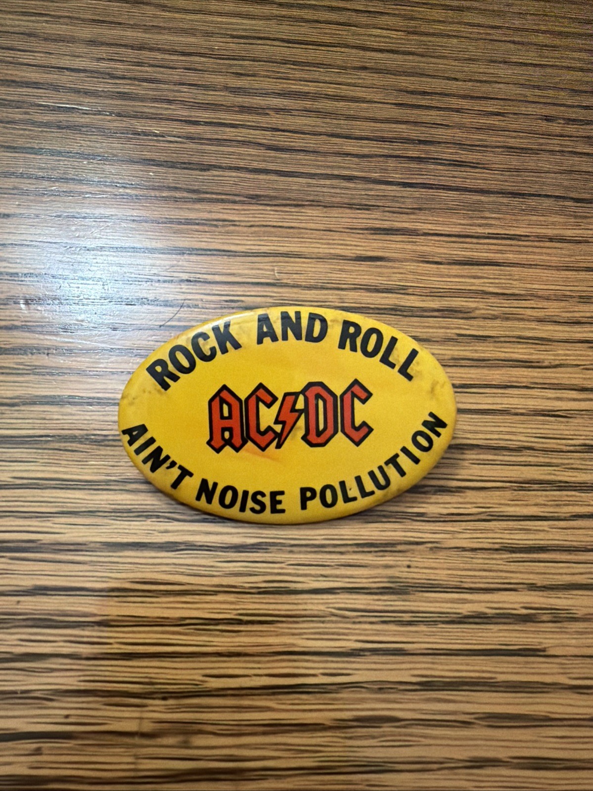 Vintage AC/DC Rock & Roll Ain’t Noise Pollution Oval Promo Pinback Button 2 3/4″