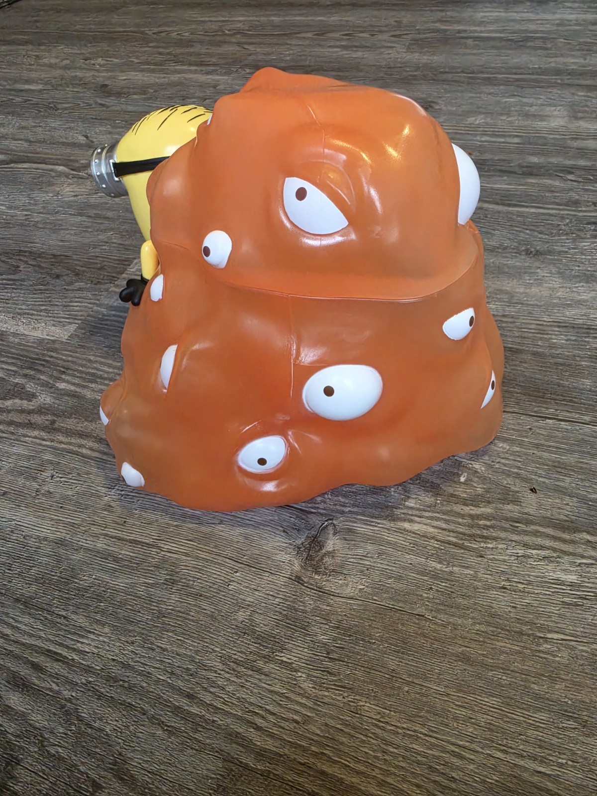 Minions & Monsters Irene Popcorn Bucket NEW Ships NOW! Once Gone No Restock