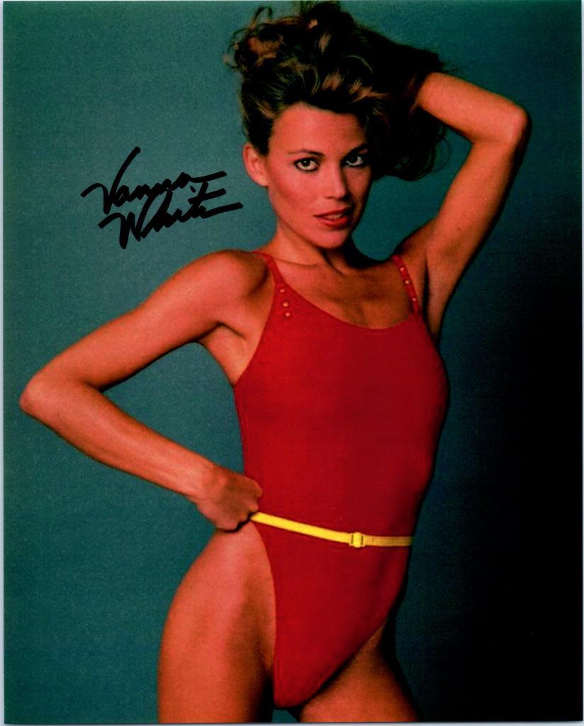 Vanna White signed 8×10 Photo autographed Nice + COA