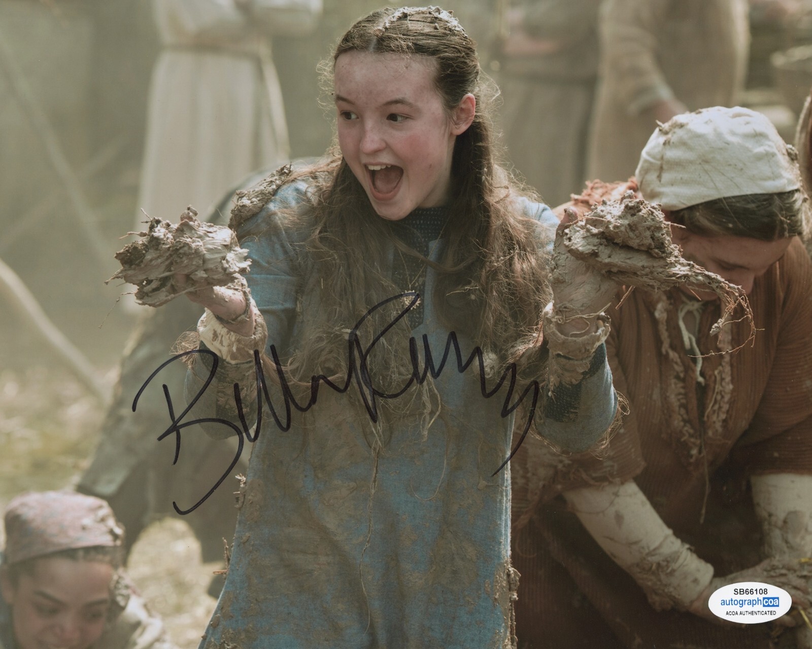 Bella Ramsey Catherine Called Birdy Autographed Signed 8×10 Photo ACOA