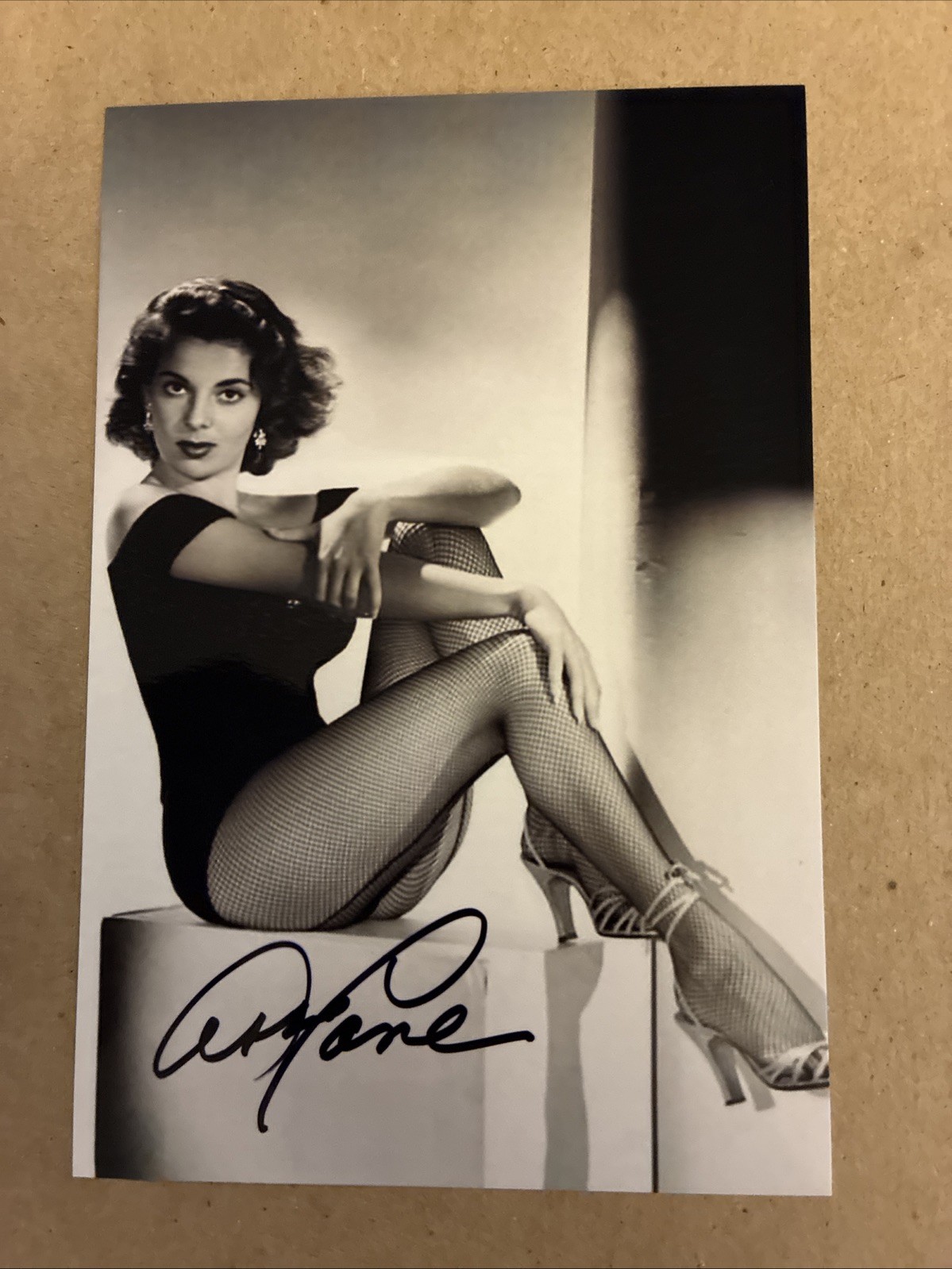 ABBE LANE HAND SIGNED AUTOGRAPHED 4X6 PHOTO CHICAGO SYNDICATE The Americano