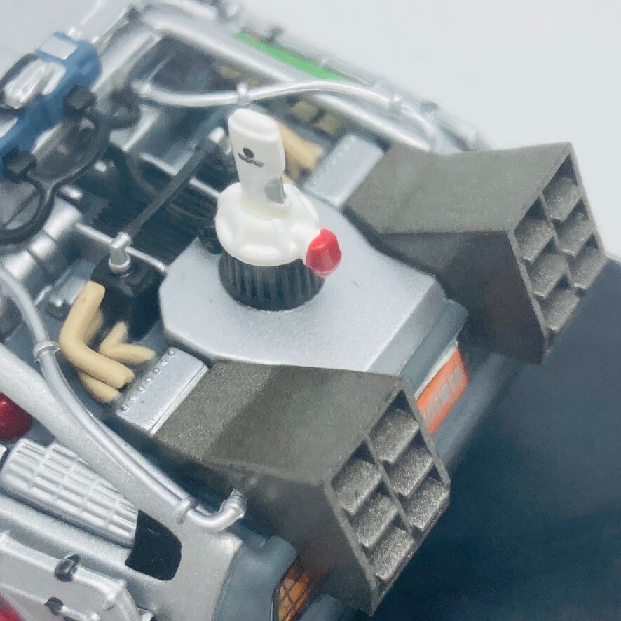 BACK TO THE FUTURE Part III 1/43 Scale Delorean DieCast Collection Figure SKYNET