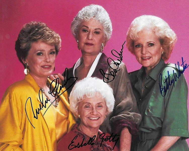 REPRINT – GOLDEN GIRLS Betty White Cast Autographed Signed 8 x 10 Photo RP