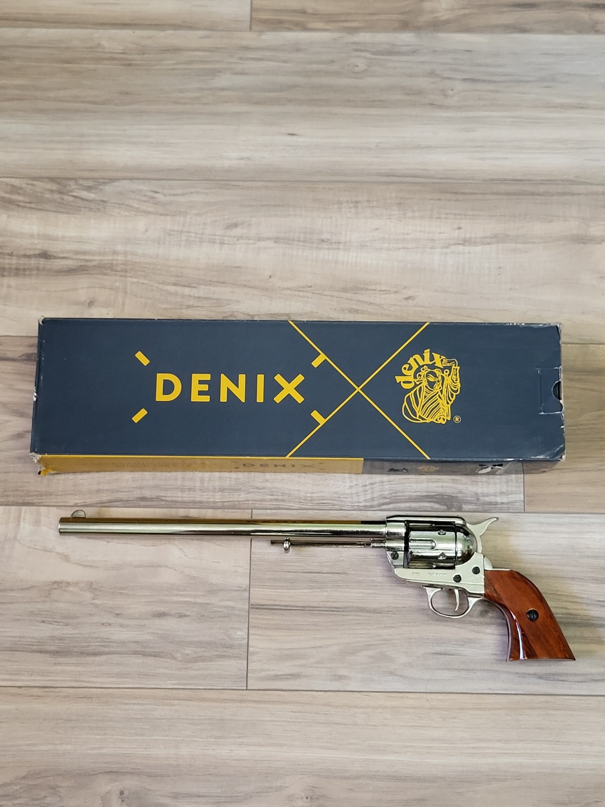 Denix Wyatt Earp Buntline Non-Firing Revolver Replica Full Size Long Barrel