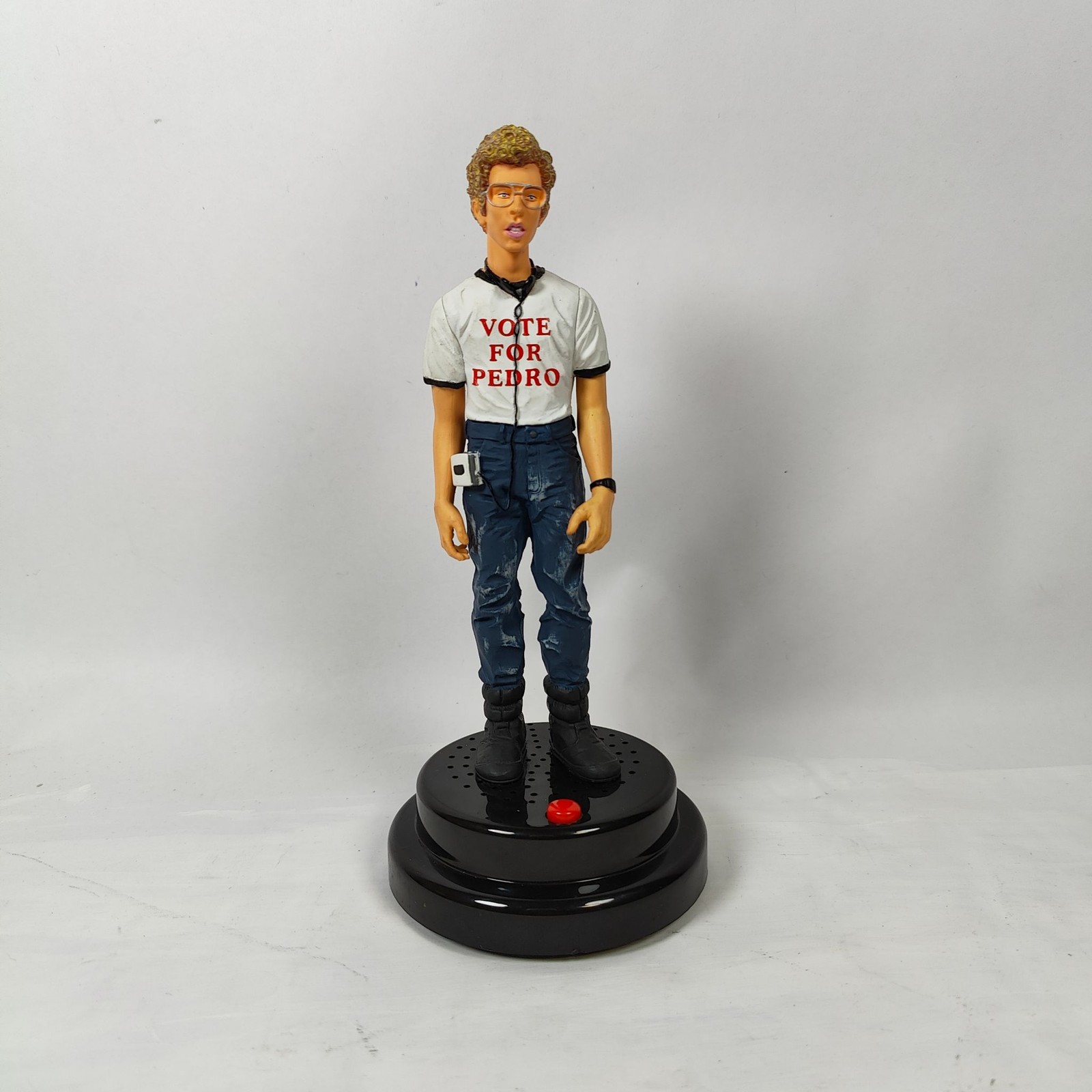 JDK Napoleon Dynamite Talking Doll Figure 2005 Vote For Pedro w Packaging