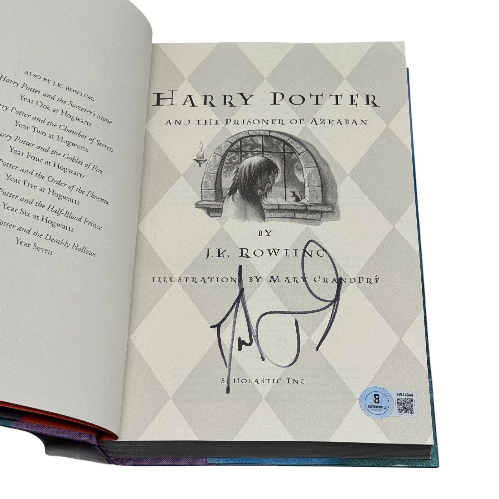Daniel Radcliffe Signed Harry Potter Prisoner of Azkaban Book Beckett Authentic