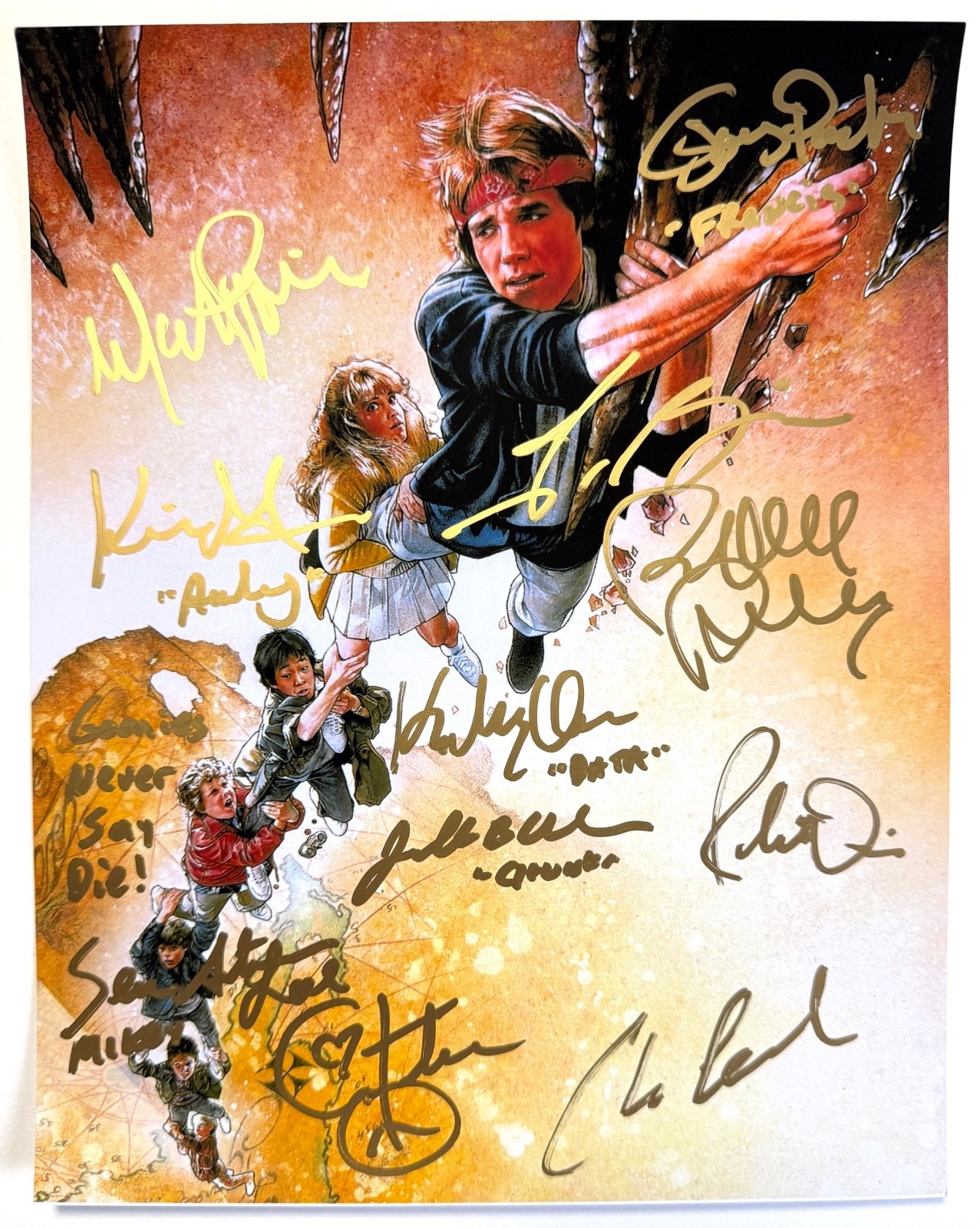 THE GOONIES photo cast signed by all SEAN ASTIN JOSH BROLIN KEY HUY QUAN w/quote