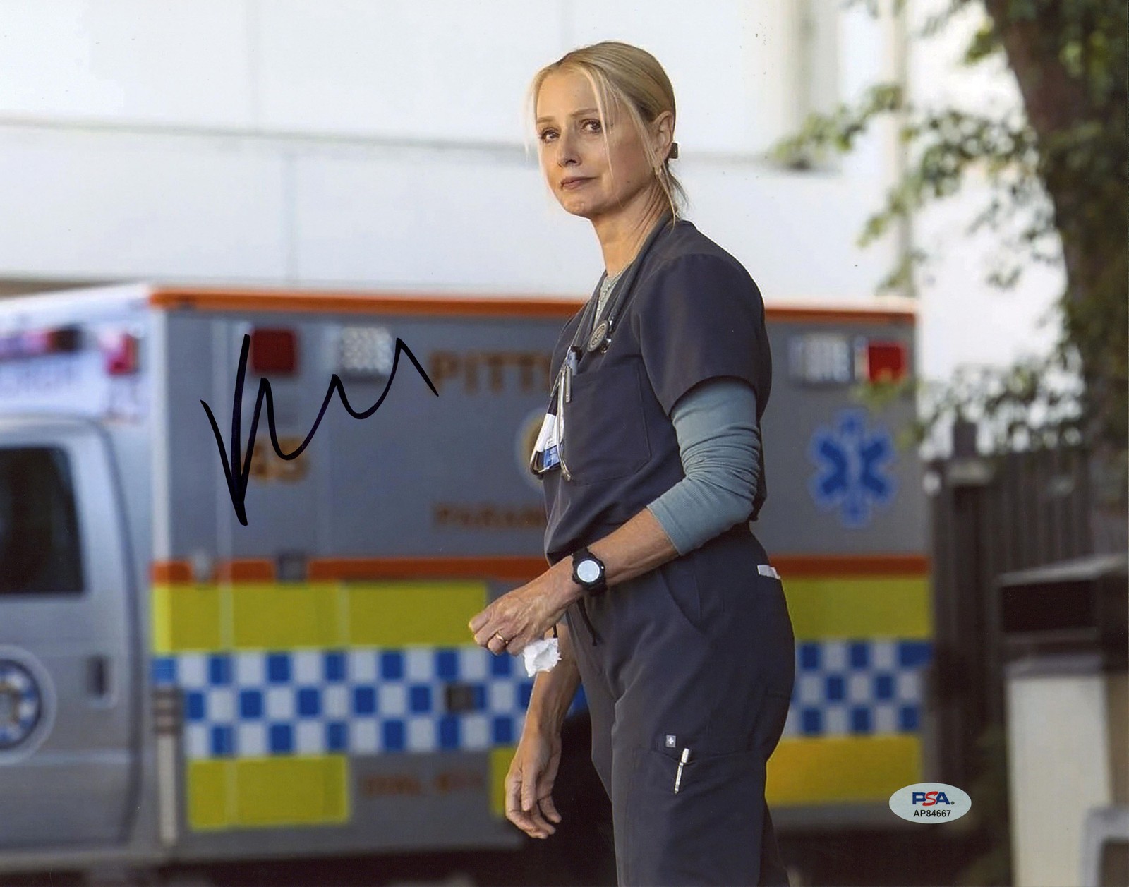 Katherine LaNasa The Pitt Authentic Signed 11×14 Horizontal Photo PSA #AP84667