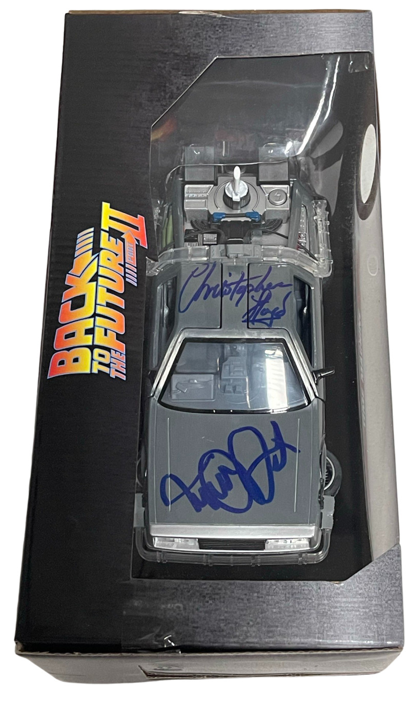 MICHAEL J FOX CHRISTOPHER LLOYD SIGNED BACK TO THE FUTURE 1:24 DELOREAN BECKETT