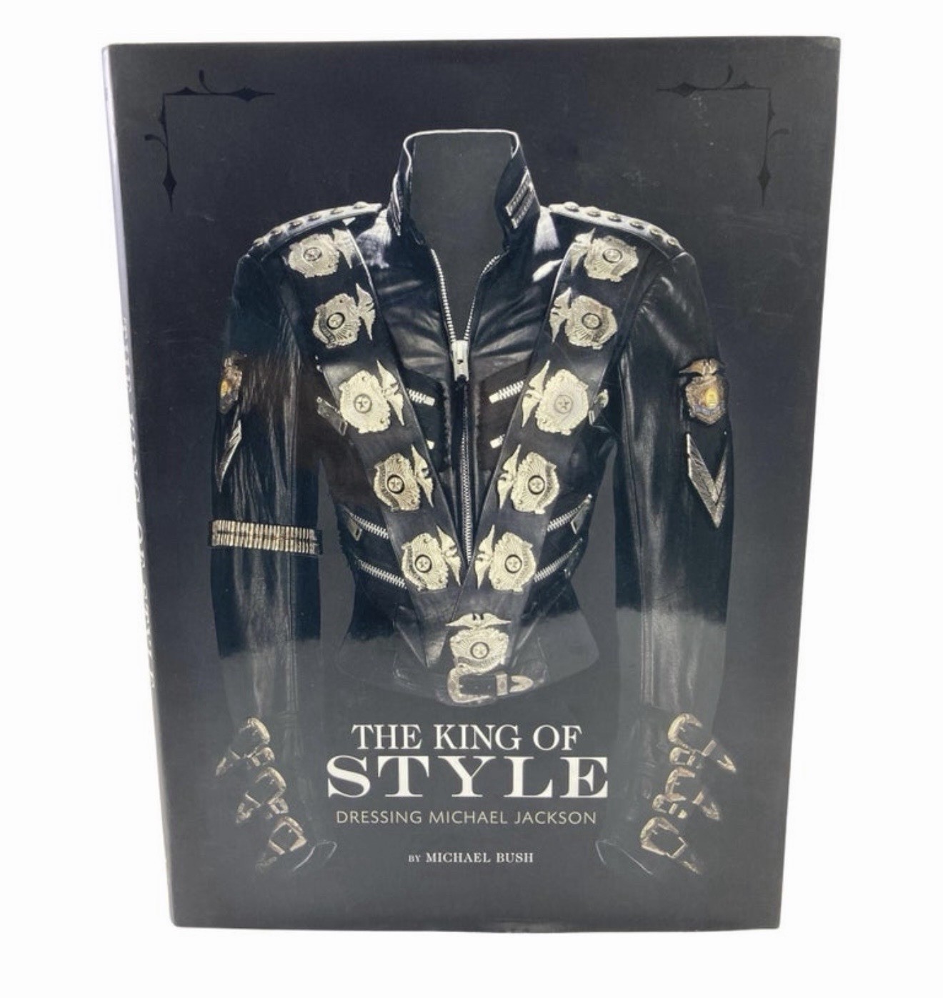 The King of Style – Dressing Michael Jackson Book *NEW* Collector’s Piece