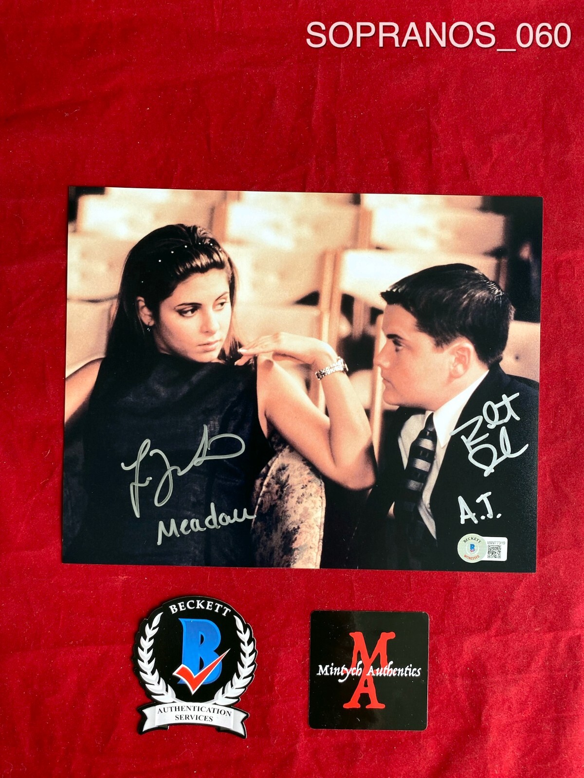 JAMIE-LYNN SIGLER & ROBERT ILER DUAL SIGNED 8×10 PHOTO! THE SOPRANOS! BECKETT!