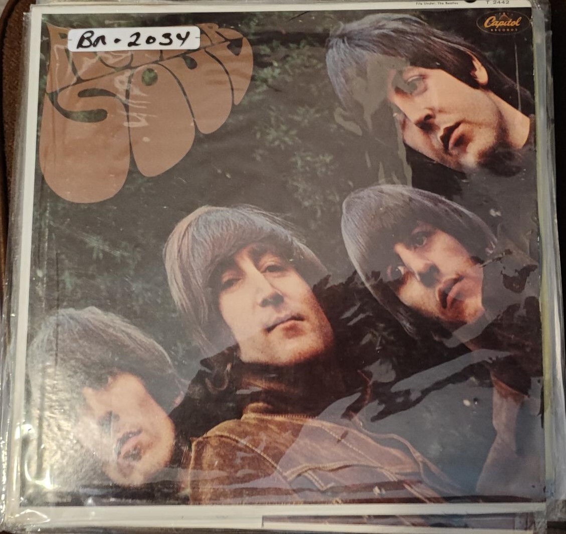 Original MONO/ HI-FI “NM” Beatles “RUBBER SOUL” LP on the Original Capitol Label