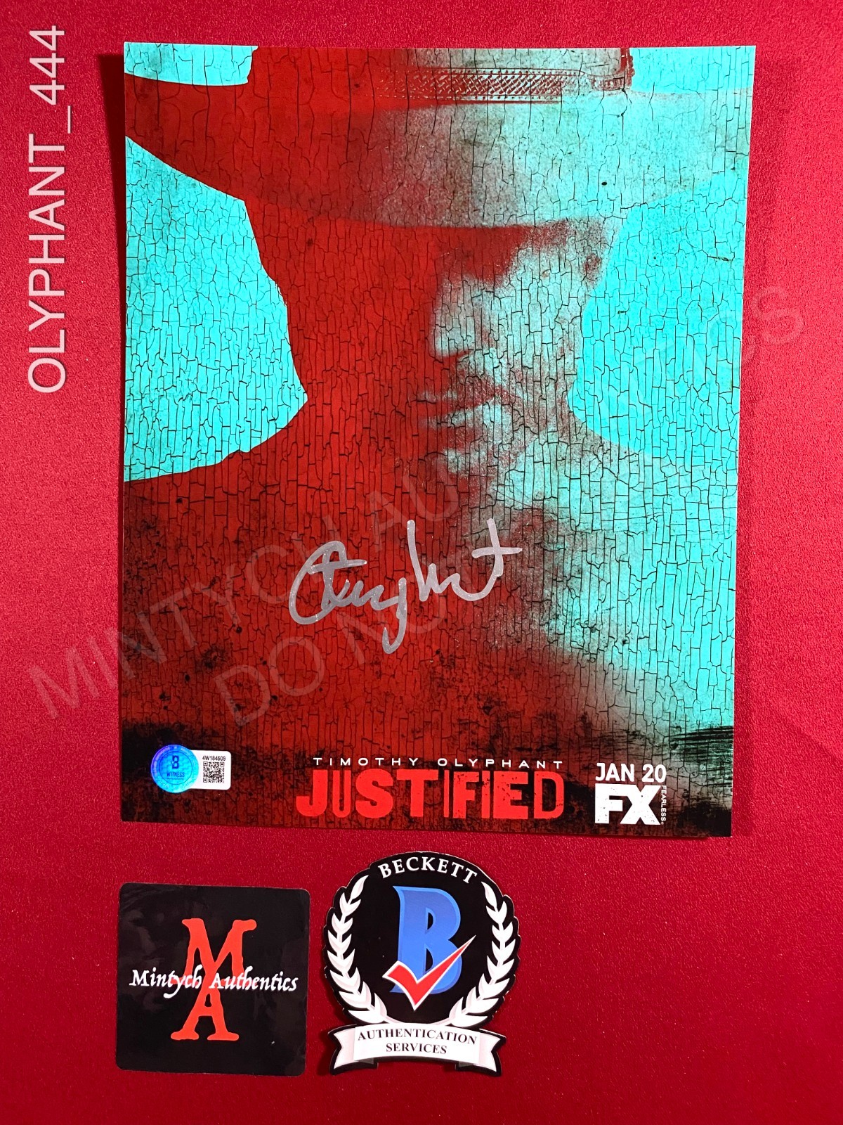 Timothy Olyphant autographed signed 8×10 photo Justified Beckett COA