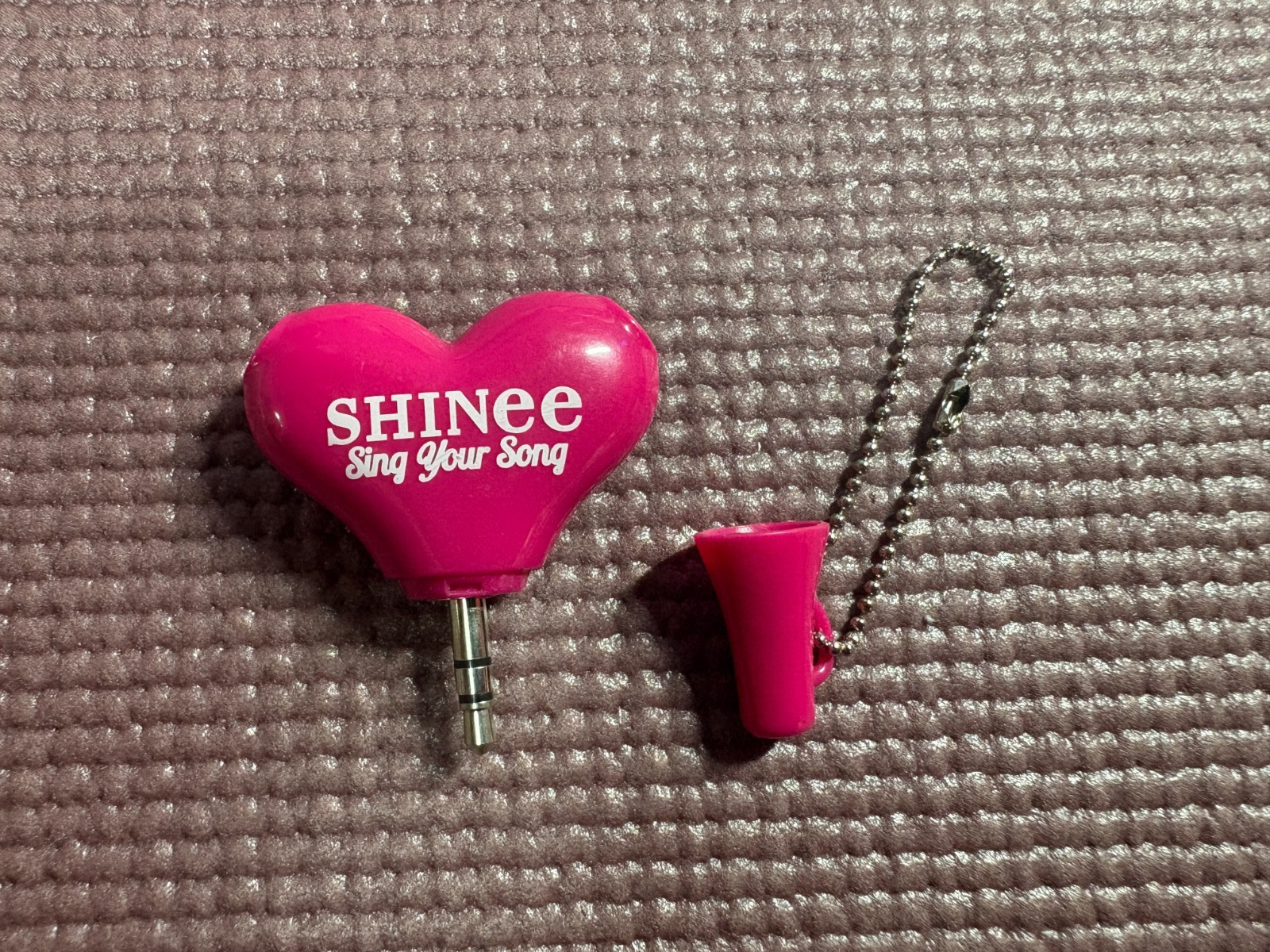 SHINee World Sing Your Song Headphone Splitter Jack Keychain Charm