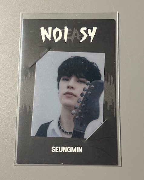 STRAY KIDS SEUNGMIN NOEASY NOISY Black Frame Official Photocard