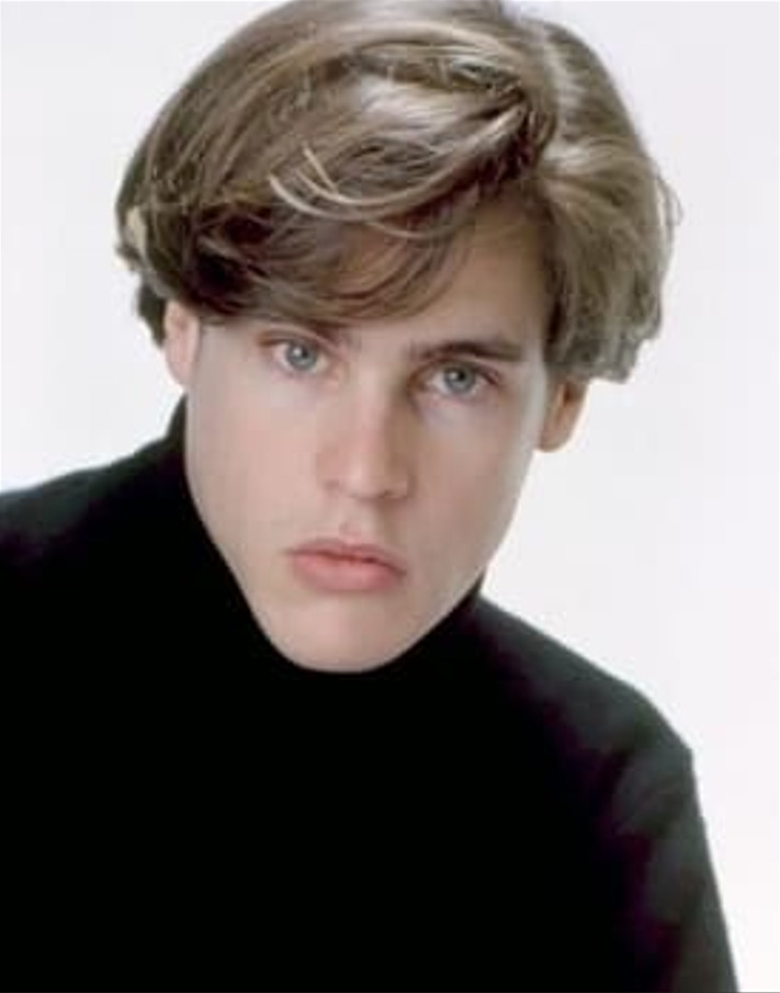 WILLIAM MCNAMARA “Eddie” Signed ‘Chasers’ 11×14 Photo (JSA Basic COA)