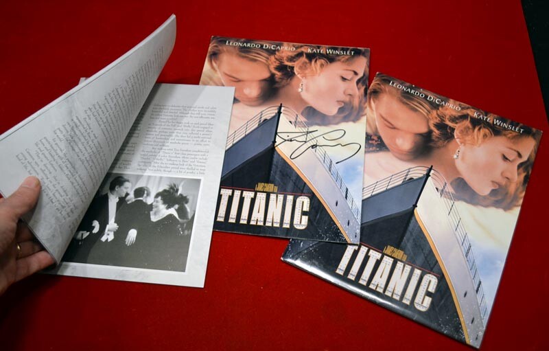 Signed JAMES CAMERON Autograph, Titanic PRESS KIT, COA DVD, SLIDES, UACC RD#228