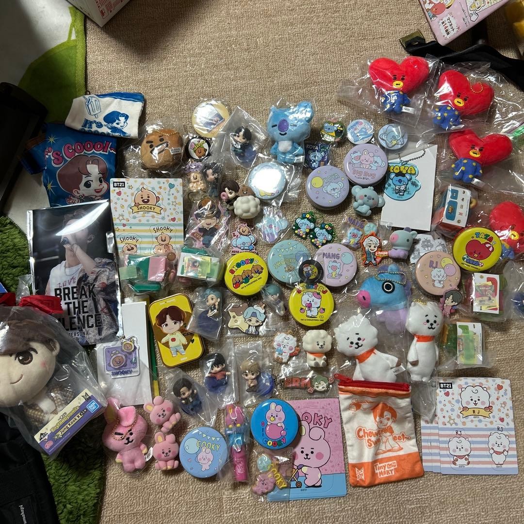 BT21 BTS Mixed Goods Lot 50+ Pieces Plush Badges Keychains Collectible 15+