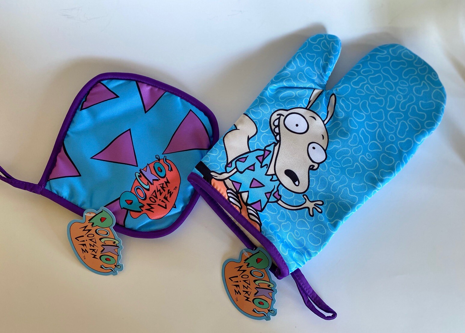 The Nick Box Rocko’s Modern Life Oven Mit 11in x 6.5in & Potholder 6.75in Sq