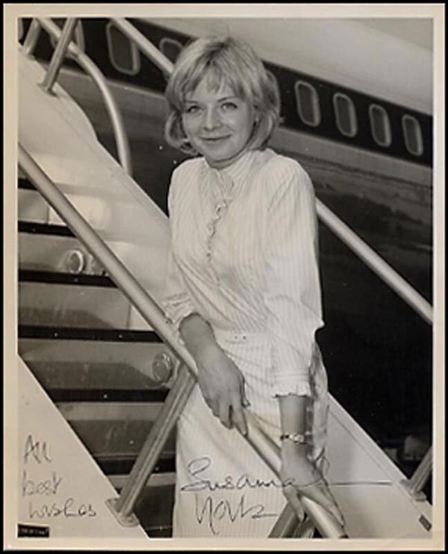 SUSANNAH YORK – AUTOGRAPHED SIGNED PHOTOGRAPH CIRCA 1961