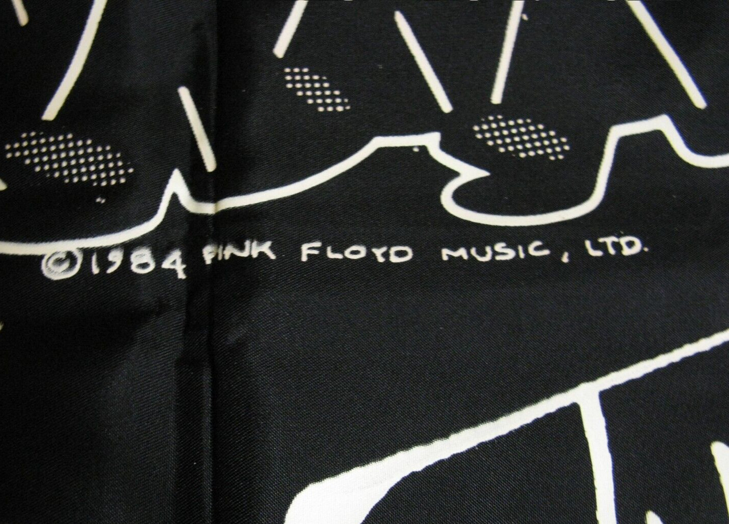 PINK FLOYD OFFICIAL 1984 VINTAGE FLAG BANNER TAPESTRY US IMPORT—NEW OLD STOCK